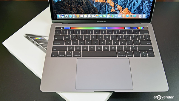 MacBook Pro 13 Touch Bar MNQF2 (Space Gray)